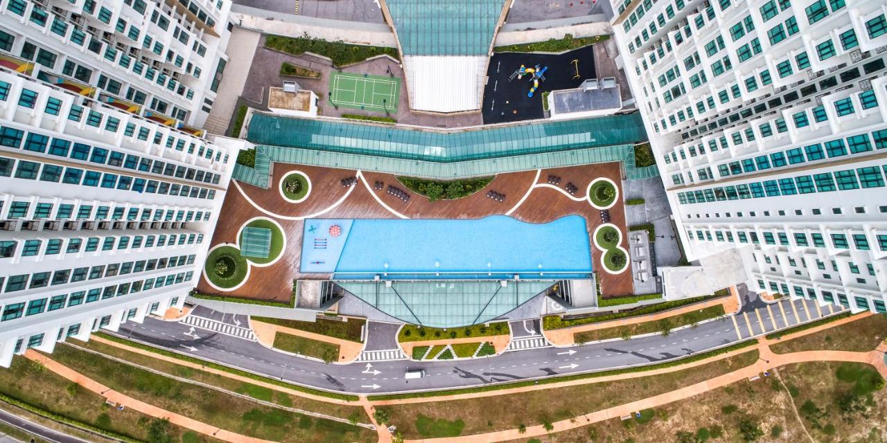 Mercure Living 푸트라자야 외부 사진 Aerial view of the pool