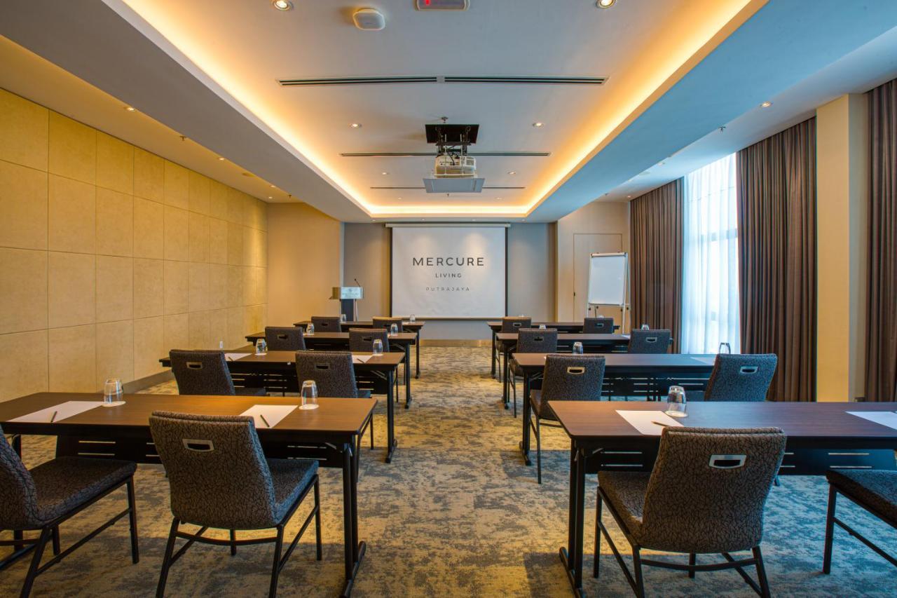 Mercure Living 푸트라자야 외부 사진 Meeting room at Mercure Singapore