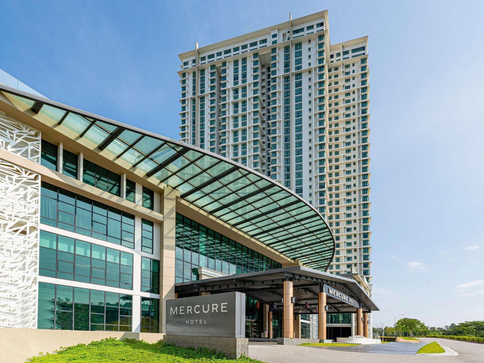 Mercure Living 푸트라자야 외부 사진 Mercure Hotel, Vietnam